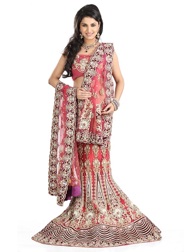 Celebrity Style Fish Cut Lehenga To Accentuate Your Curves In A Right Way