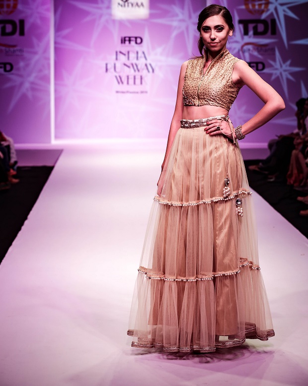Crop Top Lehenga: The Latest Fashion Trend That's Sweeping Bollywood -  Men's & Women's Fashion