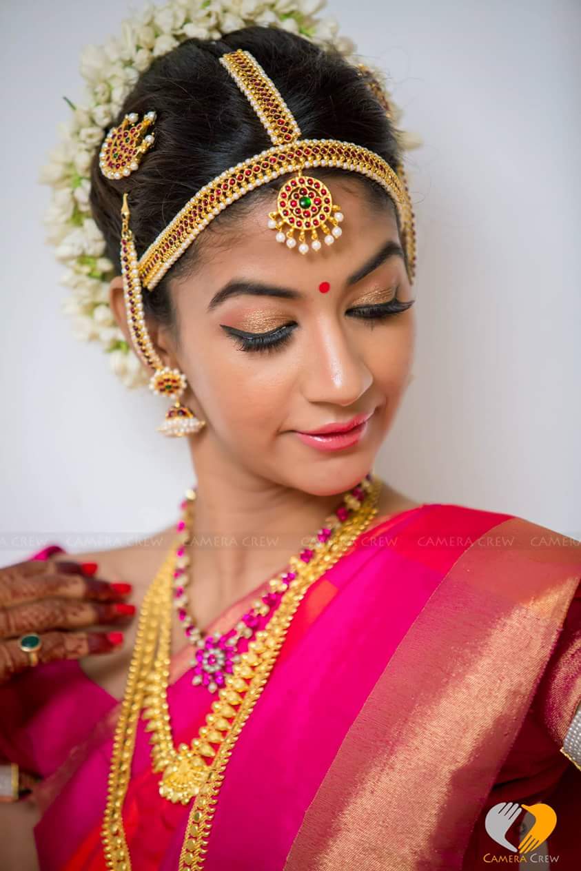 10 Real Brides With The Most Beautiful Hair Accessories – India's ...